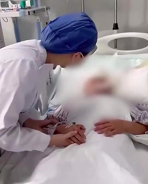 被打破头骨的长沙9岁女生仍在ICU,“老师本要打其身后同学”